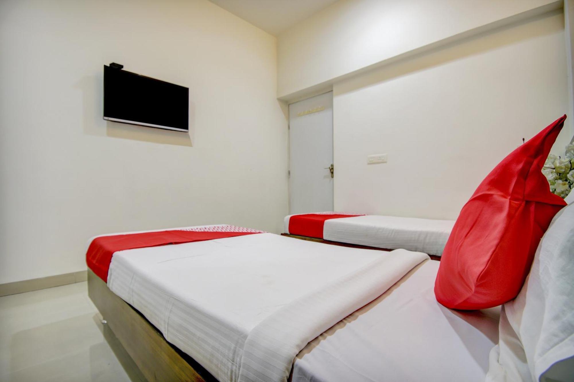 Hotel O Plus Corporate One Khapa  Eksteriør billede